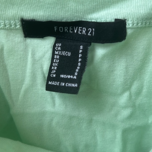Green Crop Top (Forever 21) - Picture 3 of 3